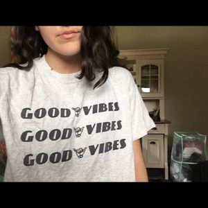 Limited edition good vibes crop top